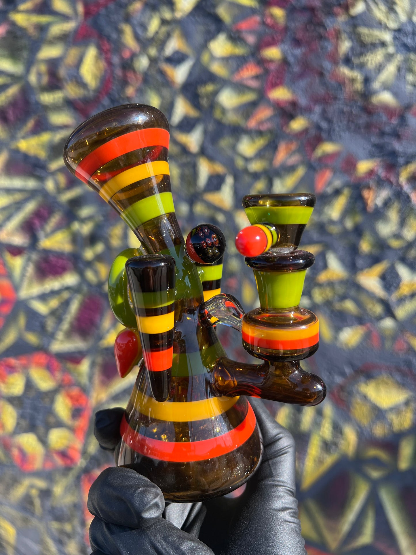 Smiley 6 Inch Mini Tube with 4 Hole Diffuser