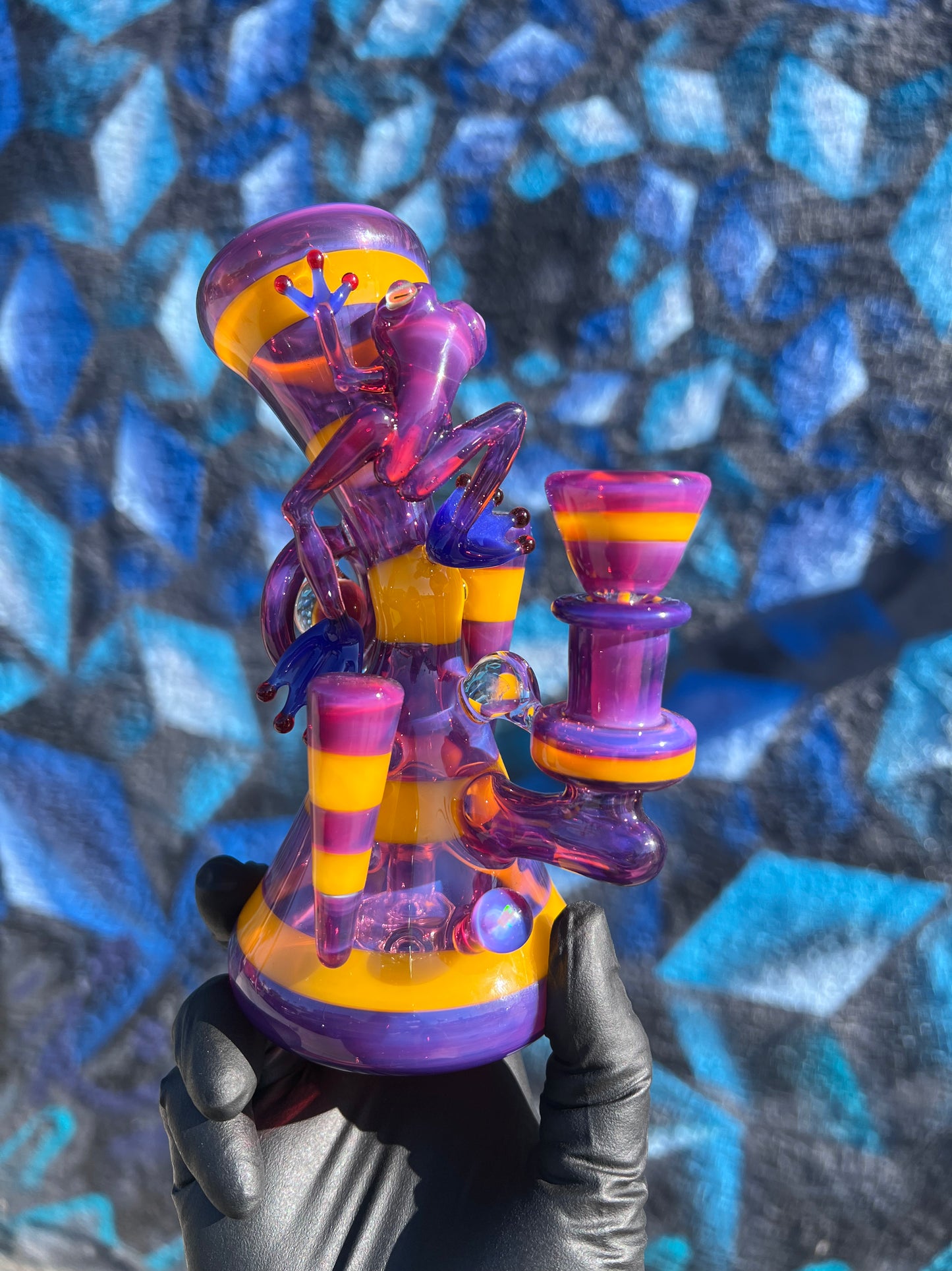 Smiley 7 Inch Mini Tube with 4 Hole Diffuser