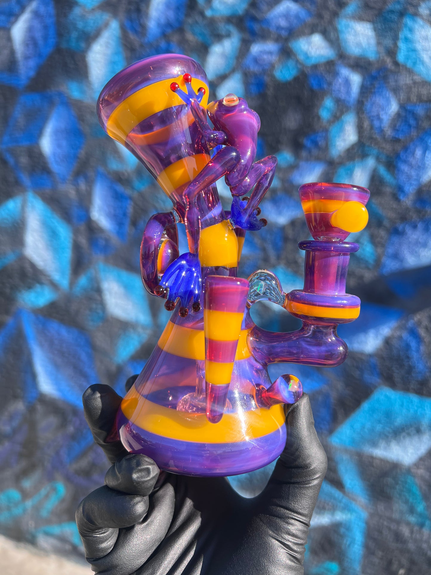 Smiley 7 Inch Mini Tube with 4 Hole Diffuser