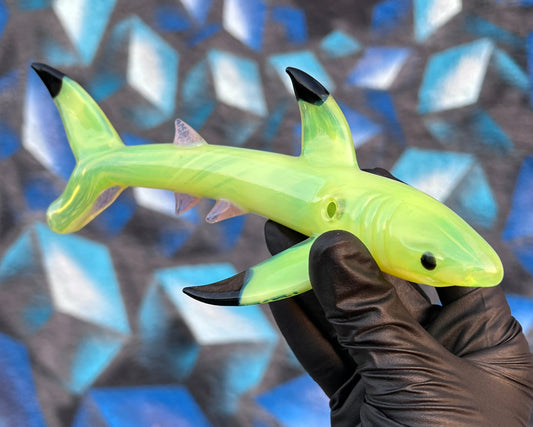 Mako Sculpted Shark Dry Pipe