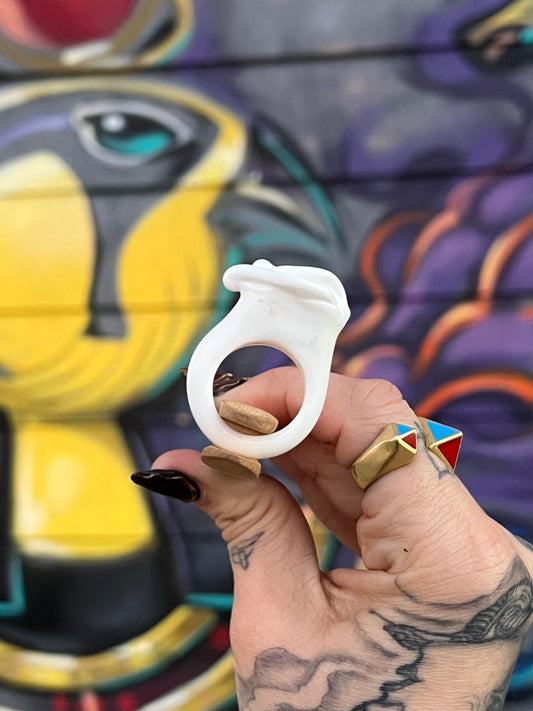 Sakibomb Pussy Ring Size 8