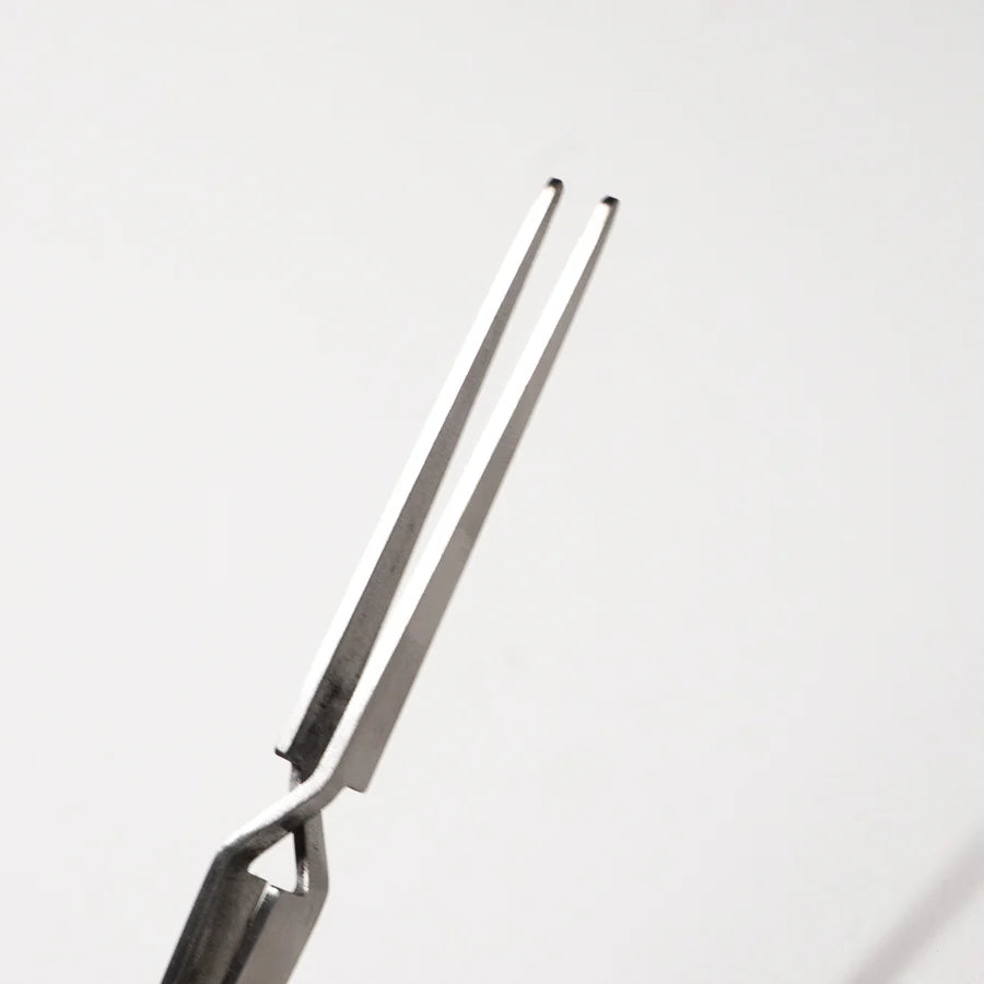 Bear Quartz Tweezer Tool